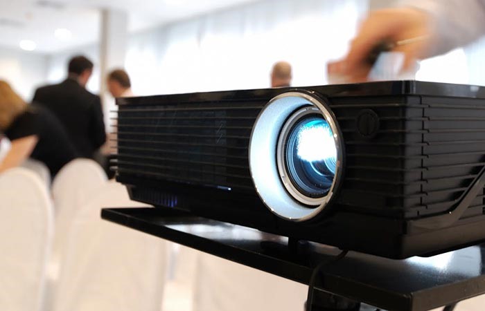 آیا ویدئو پروژکتور استوک تعمیری است